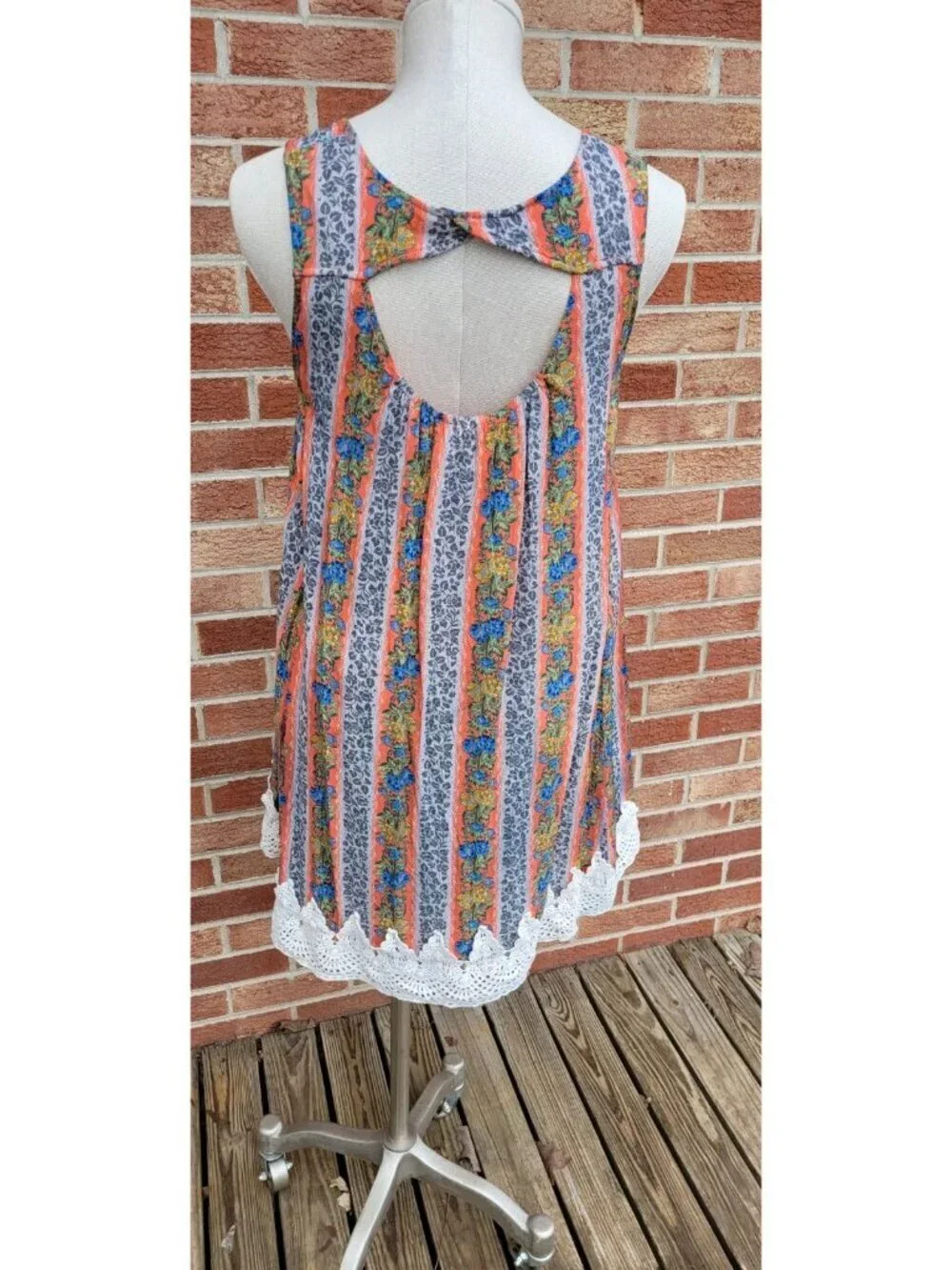 Easel Baby Doll Mini Dress Women's Size Small Boho Flowy Sleeveless Floral